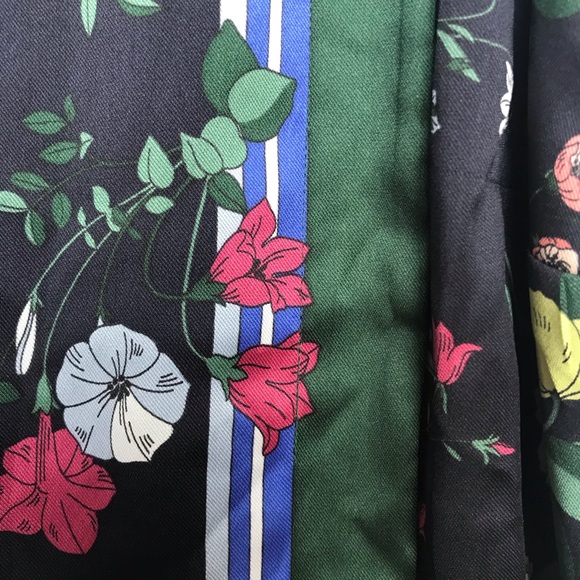 Ann Taylor Floral Top - Picture 6 of 7